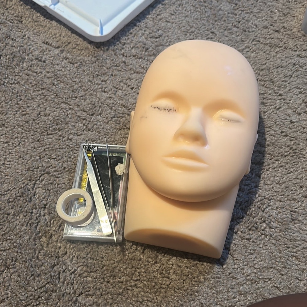 Eyelashes mannequin